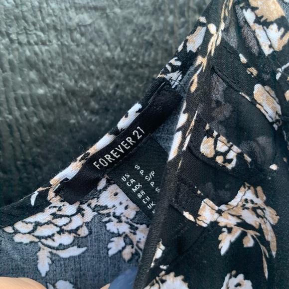 Flower tank top - Picture 2 of 2